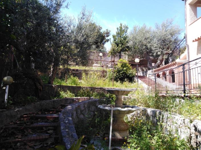 Image No.2-4 Bed Villa for sale