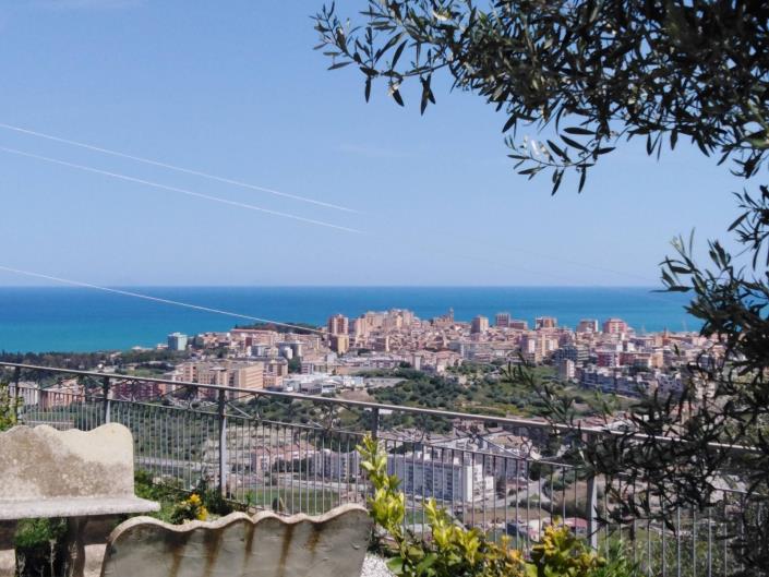 Image No.25-4 Bed Villa for sale