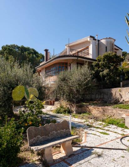 Image No.34-4 Bed Villa for sale