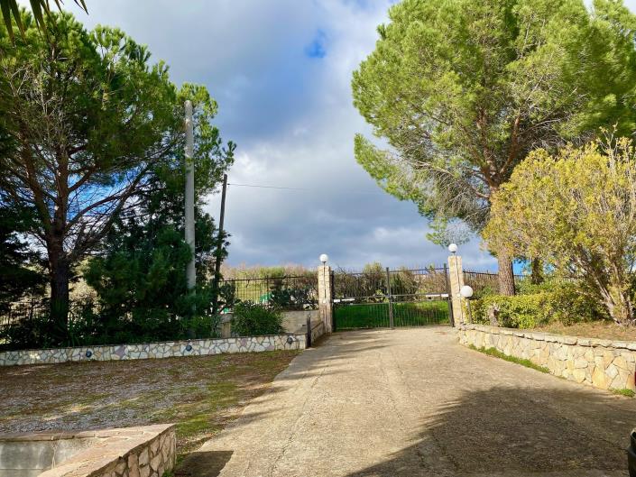 Image No.27-4 Bed Villa for sale