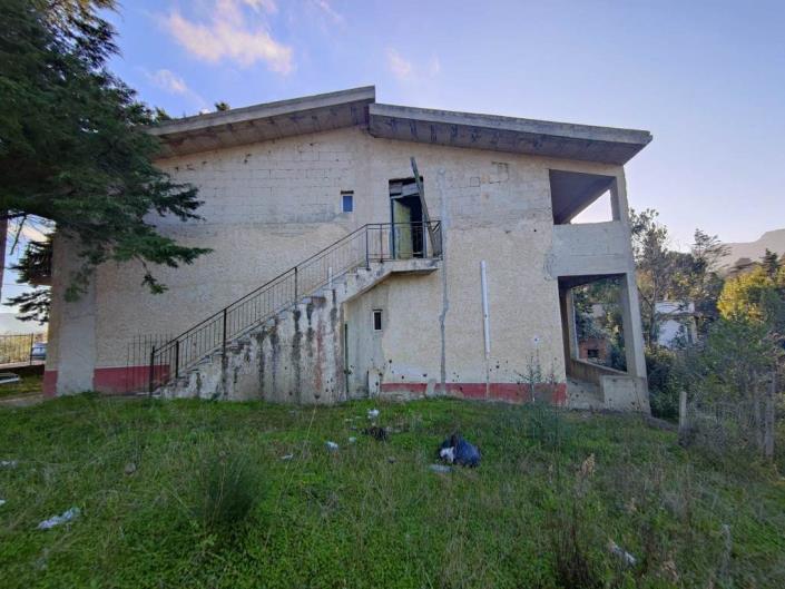 Image No.12-4 Bed Villa for sale