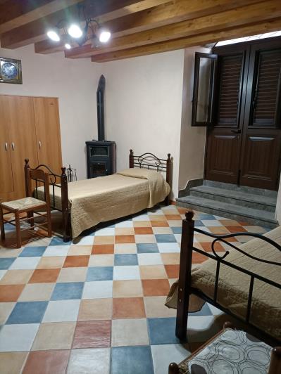 Image No.29-4 Bed House for sale