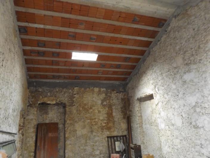 Image No.13-2 Bed House for sale