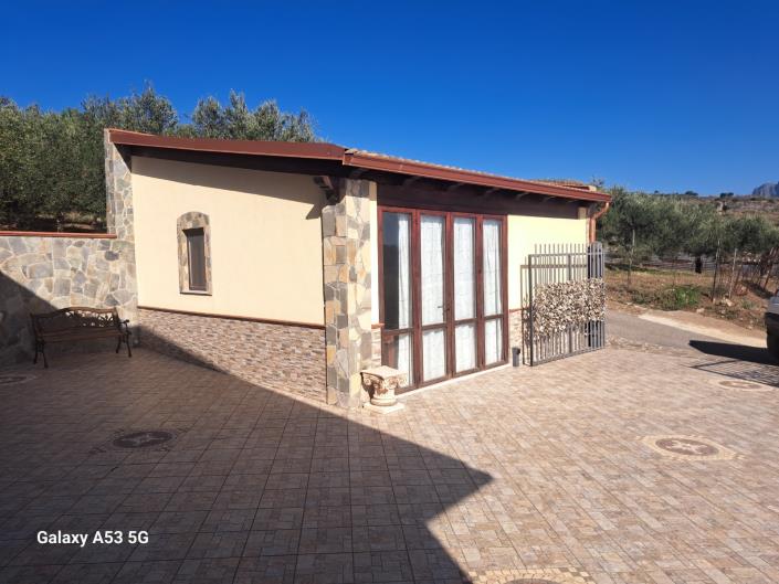 Image No.10-2 Bed House/Villa for sale