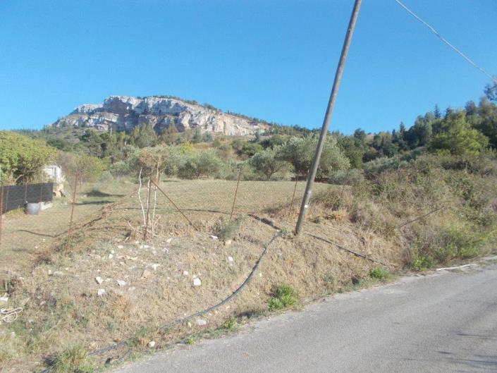 Image No.7-3 Bed Land for sale