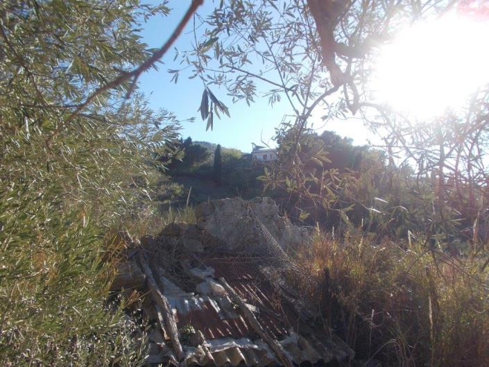 Image No.35-3 Bed Land for sale