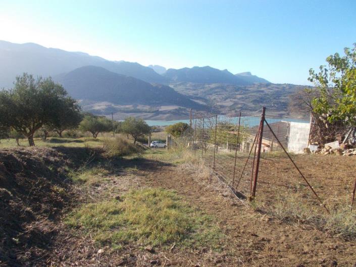 Image No.42-3 Bed Land for sale
