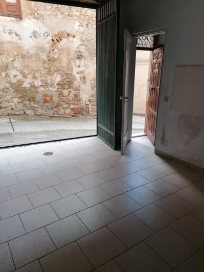 Image No.17-2 Bed House for sale