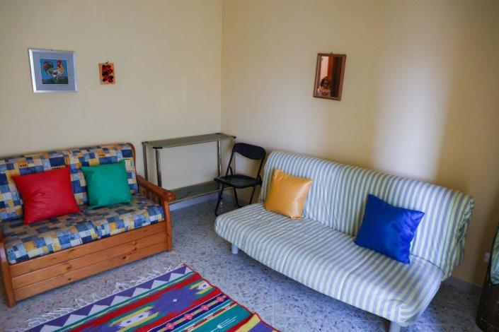 Image No.8-3 Bed House for sale