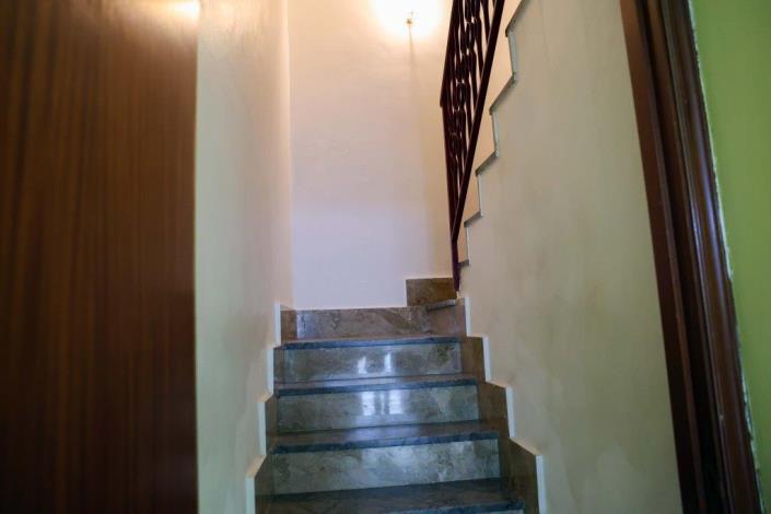 Image No.19-3 Bed House for sale