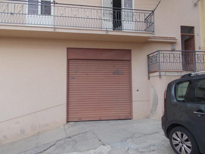 Image No.2-2 Bed House for sale