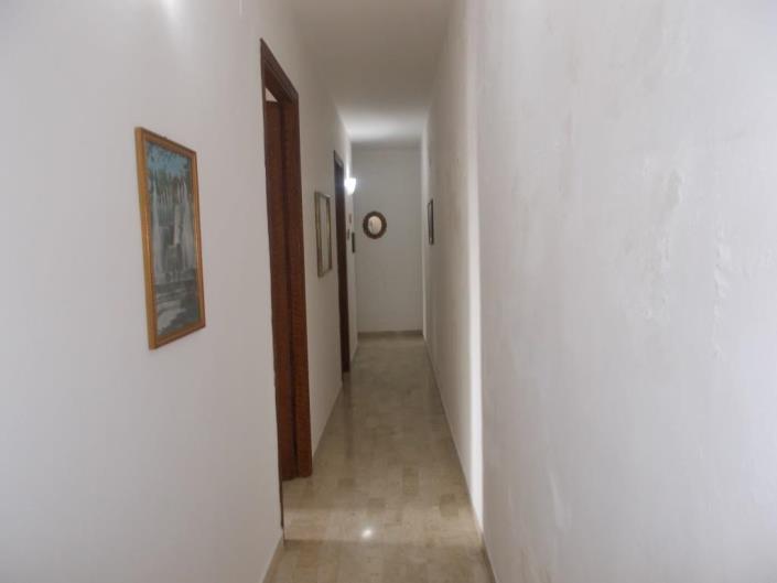 Image No.10-2 Bed House for sale