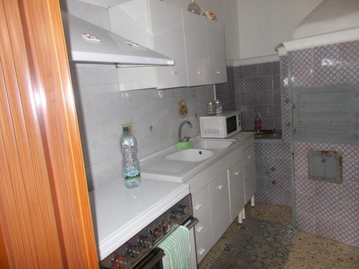 Image No.20-2 Bed House for sale