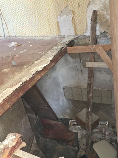 Image No.12-2 Bed House for sale