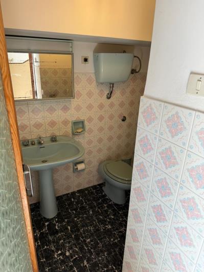 Image No.5-1 Bed House for sale