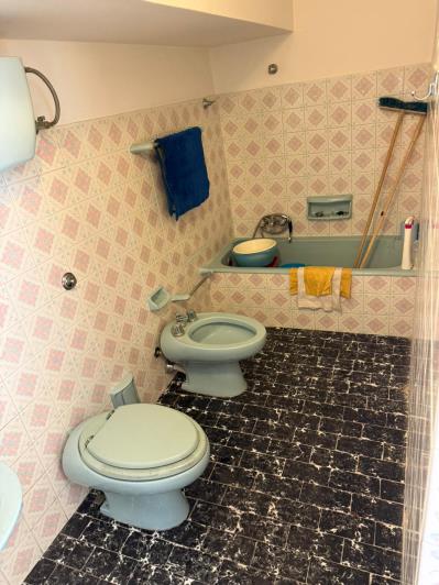 Image No.7-1 Bed House for sale