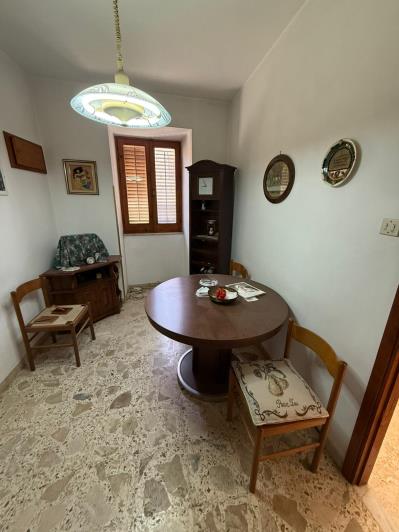 Image No.9-1 Bed House for sale