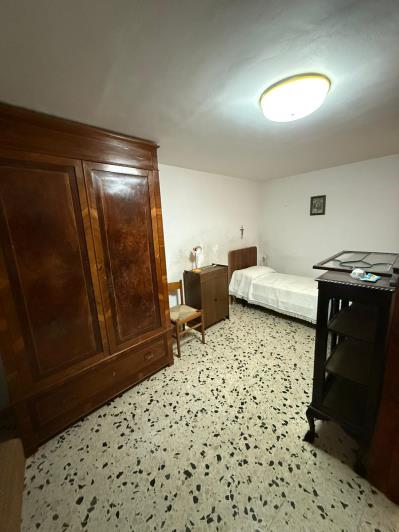 Image No.13-1 Bed House for sale