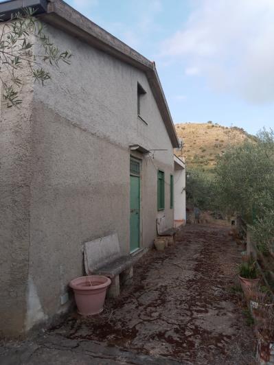 Image No.1-3 Bed Villa for sale