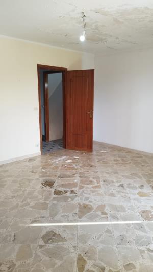 Image No.38-3 Bed House for sale
