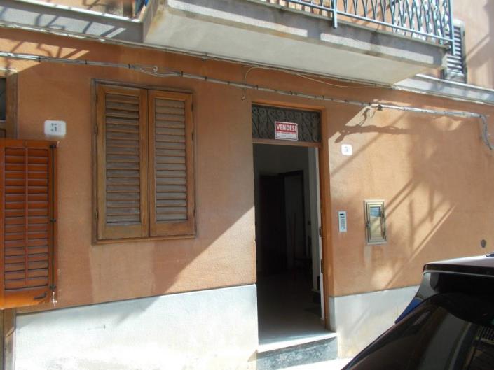 Image No.5-5 Bed House for sale