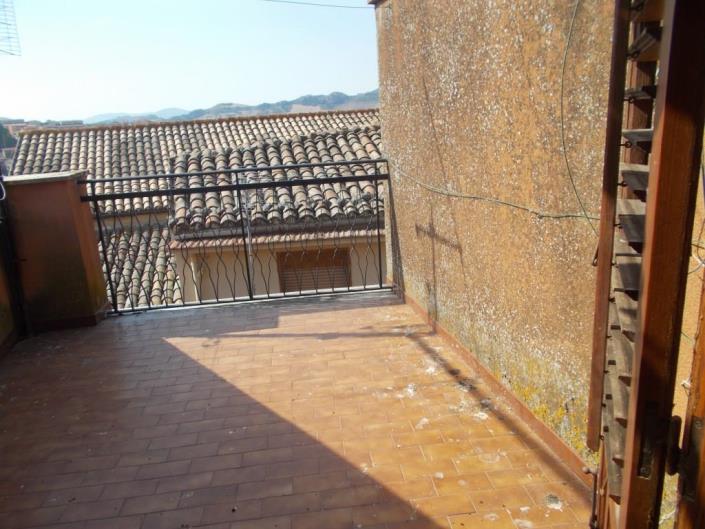 Image No.44-5 Bed House for sale