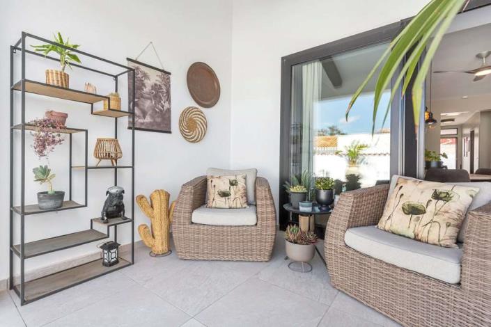 Image No.14-3 Bed Semi-Detached for sale