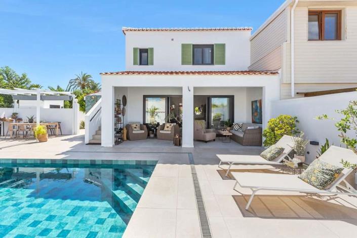 Image No.35-3 Bed Semi-Detached for sale