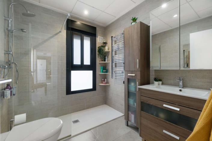 Image No.15-2 Bed Villa for sale