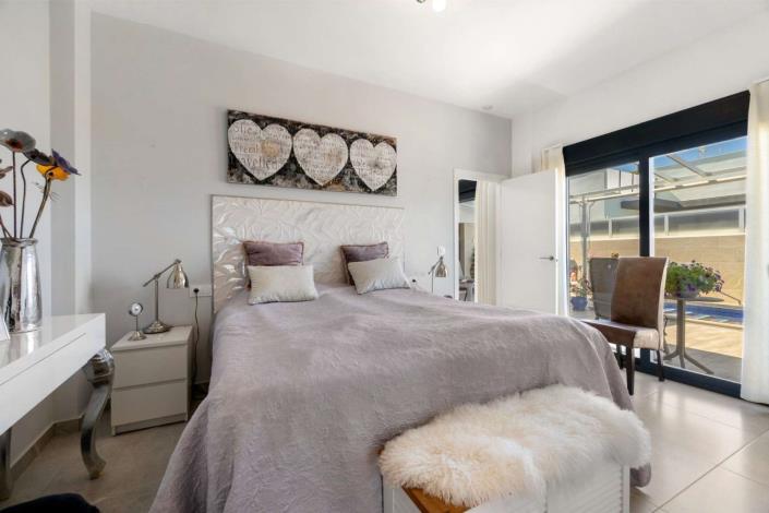 Image No.13-2 Bed Villa for sale