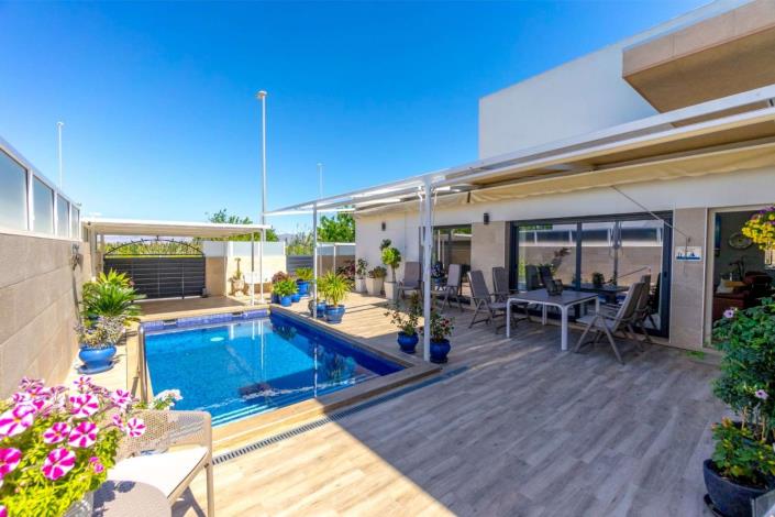 Image No.19-2 Bed Villa for sale