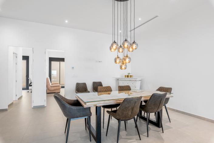 Image No.22-3 Bed Villa / Detached for sale