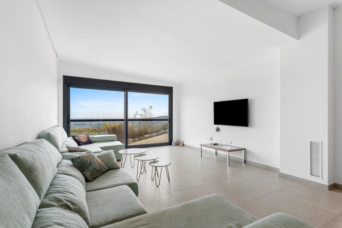 Image No.24-3 Bed Villa / Detached for sale