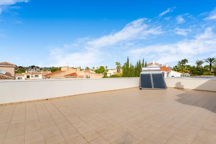 Image No.34-4 Bed Villa / Detached for sale