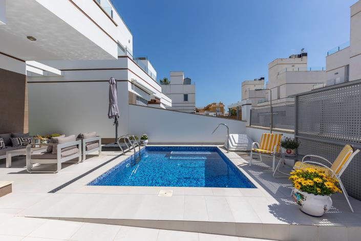 Image No.19-3 Bed Villa for sale