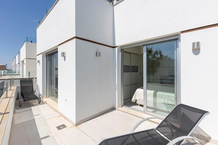 Image No.28-3 Bed Villa for sale