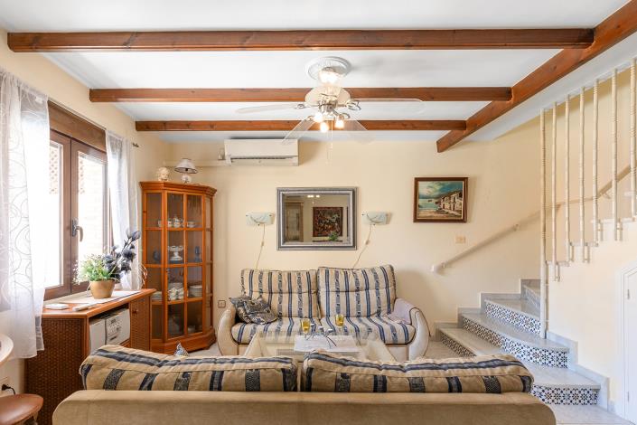 Image No.10-2 Bed Townhouse for sale