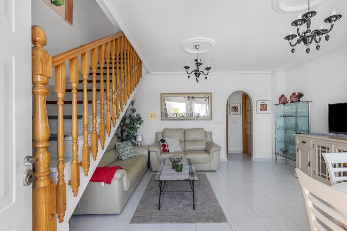 Image No.12-2 Bed Semi-Detached for sale