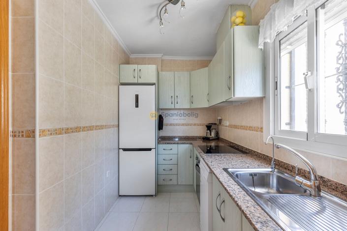 Image No.7-2 Bed Semi-Detached for sale