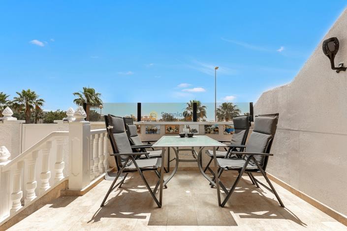 Image No.29-2 Bed Semi-Detached for sale