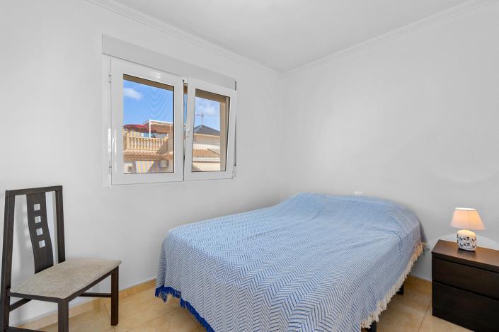 Image No.29-5 Bed Villa / Detached for sale