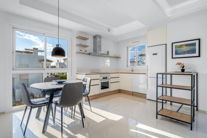 Image No.6-2 Bed Apartment for sale