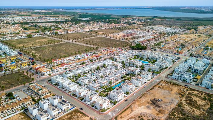 Image No.35-2 Bed Apartment for sale