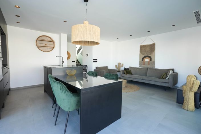 Image No.14-5 Bed Villa for sale