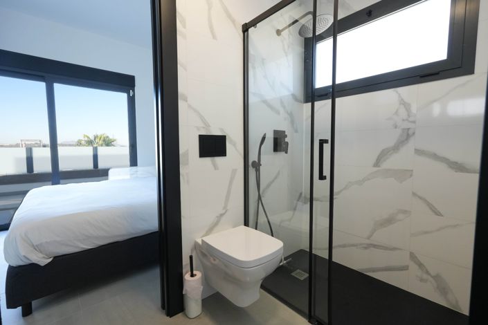 Image No.35-5 Bed Villa for sale