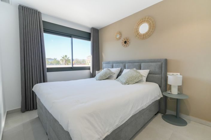 Image No.5-2 Bed Apartment for sale