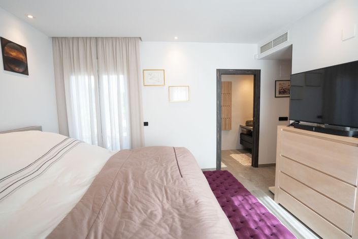 Image No.19-2 Bed Villa for sale