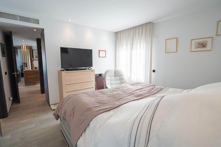 Image No.20-2 Bed Villa for sale