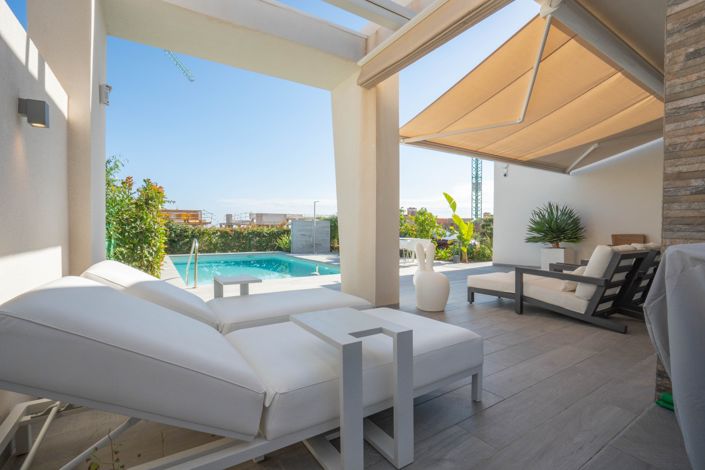 Image No.3-2 Bed Villa for sale