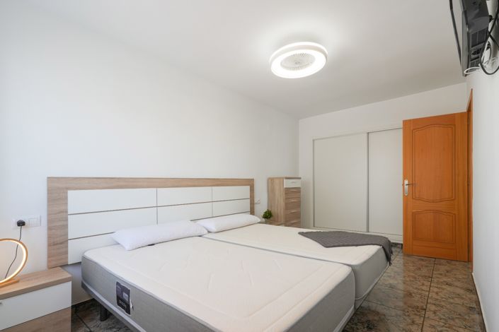 Image No.21-3 Bed Apartment for sale